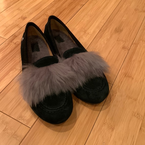 NWOT UGGS - Picture 1 of 4